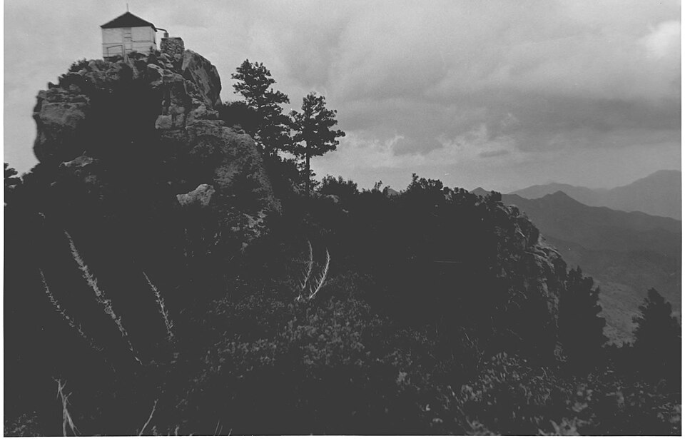 Photograph of Silver Peak Lookout Complex