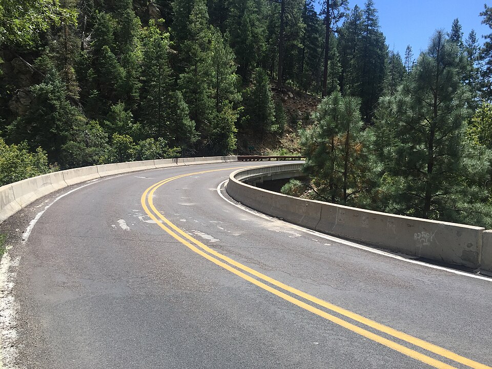 Photograph of Pumphouse Wash Bridge