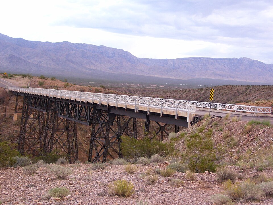 Photograph of Sand Hollow Wash Bridge