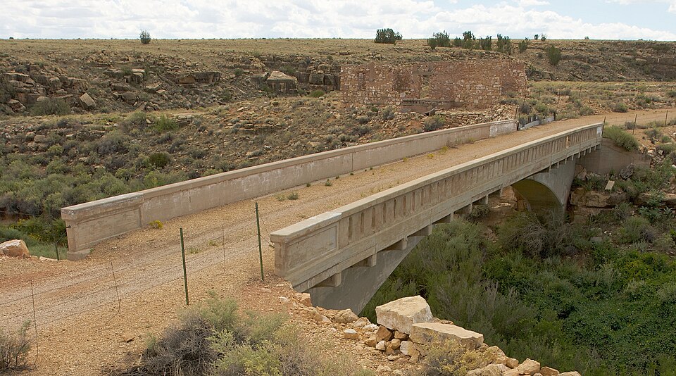 Photograph of Canyon Diablo Bridge