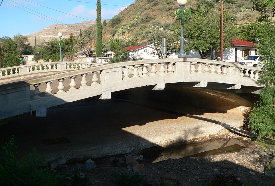 Photograph of Reppy Avenue Bridge