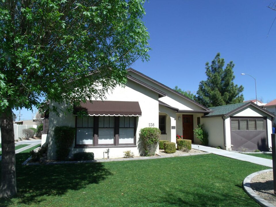 Photograph of Mesa Journal-Tribune FHA Demonstration Home