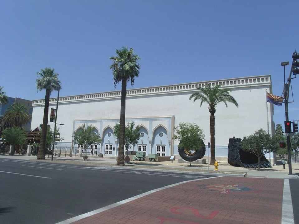 Photograph of Polly Rosenbaum Building
