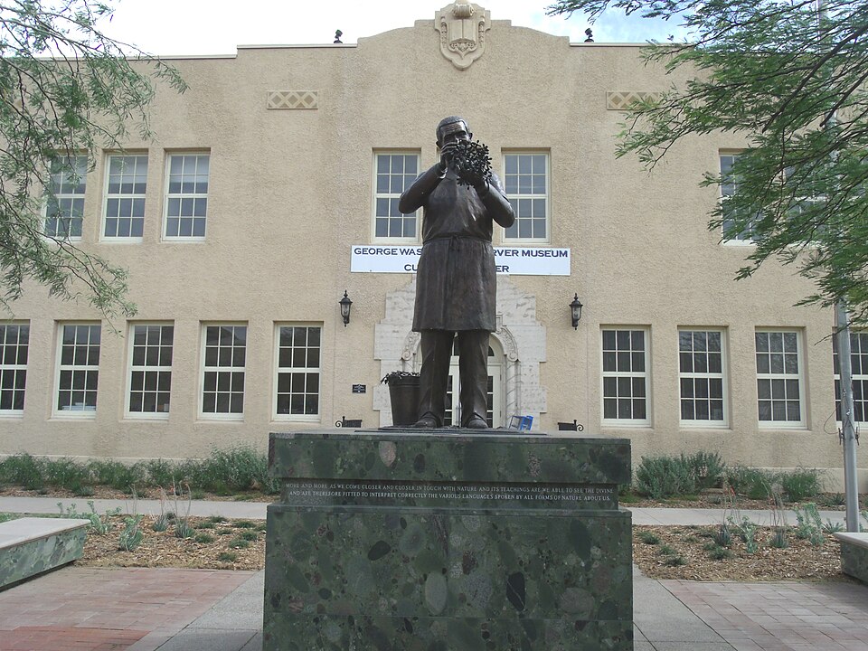 Photograph of Carver High School
