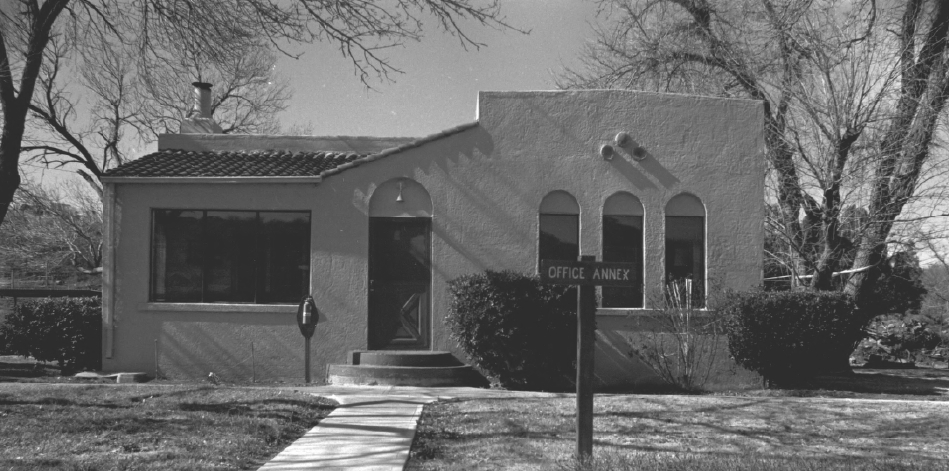 Photograph of Globe Ranger Station