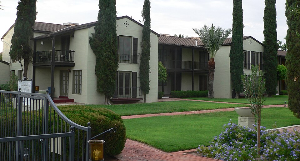 Photograph of El Encanto Apartments