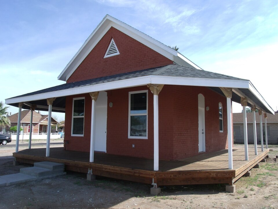 Photograph of Burgess A. Hadsell House