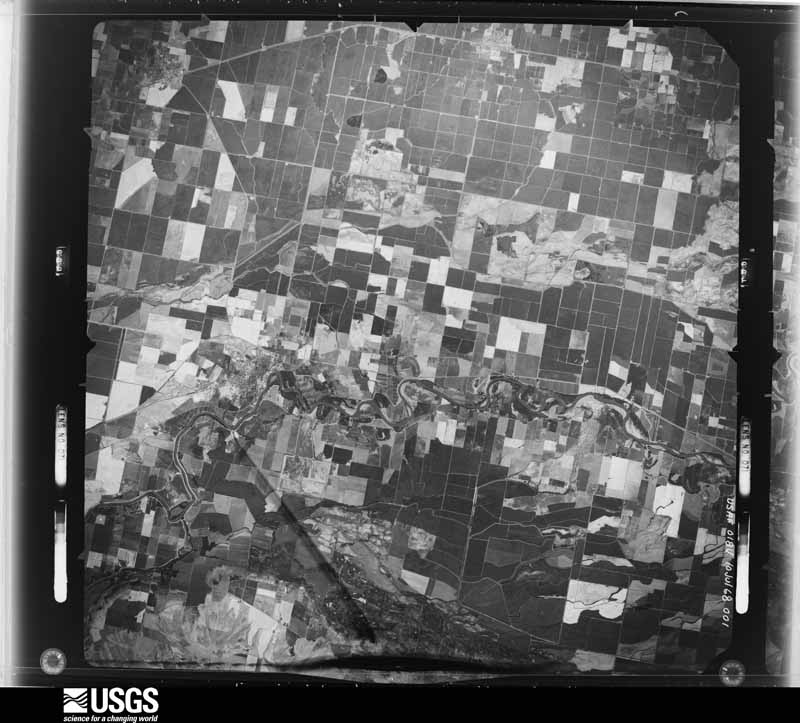 U.S. Geological Survey aerial photograph, 1968-07-01, scale 1:122000