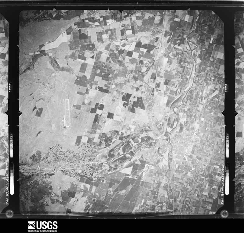 U.S. Geological Survey aerial photograph, 1968-07-01, scale 1:125000