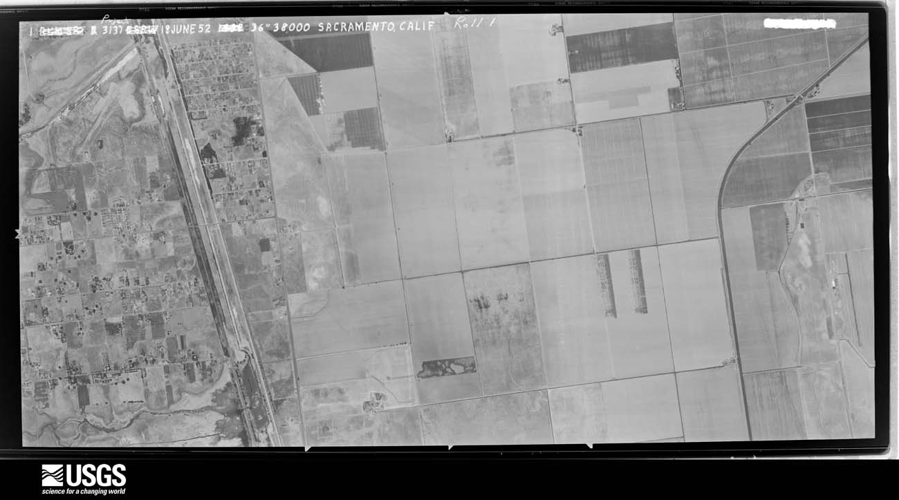 U.S. Geological Survey aerial photograph, 1952-06-18, scale 1:21729