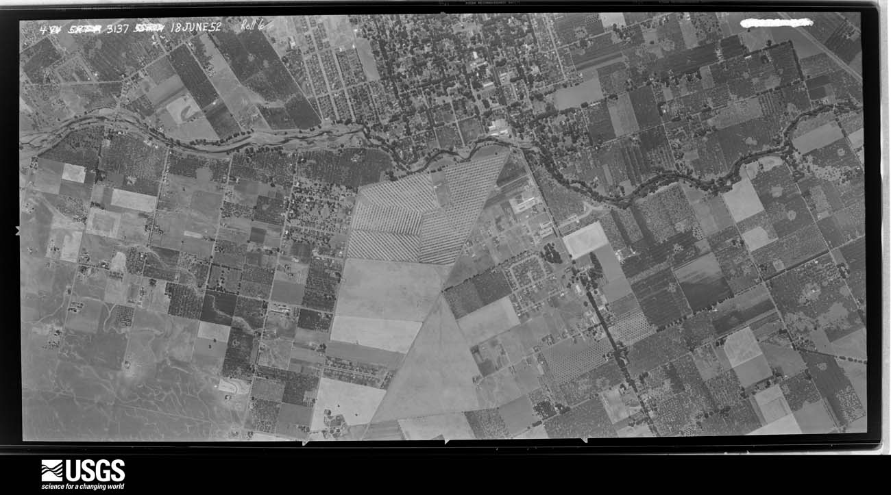 U.S. Geological Survey aerial photograph, 1952-06-18, scale 1:22706