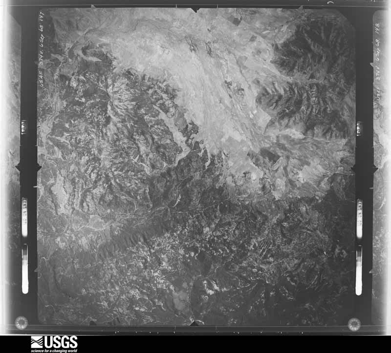U.S. Geological Survey aerial photograph, 1968-06-01, scale 1:142000