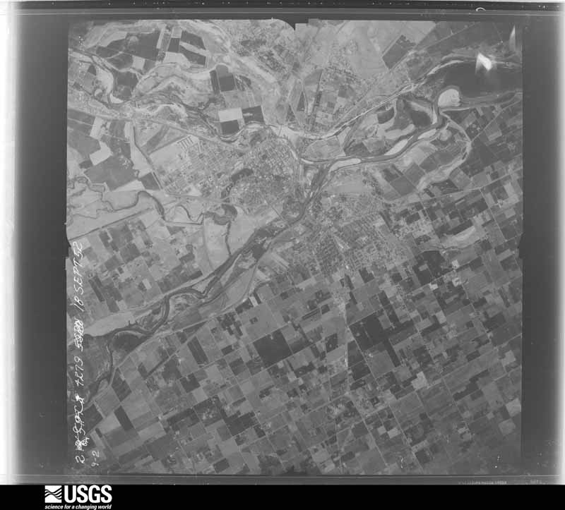 U.S. Geological Survey aerial photograph, 1952-09-18, scale 1:57673
