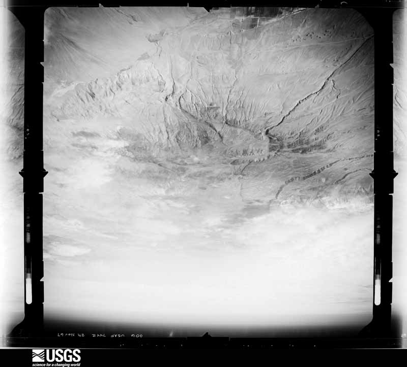 U.S. Geological Survey aerial photograph, 1967-11-01, scale 1:131000