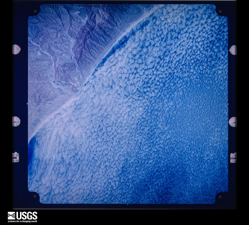 U.S. Geological Survey aerial photograph, 1971-04-01, scale 1:121070