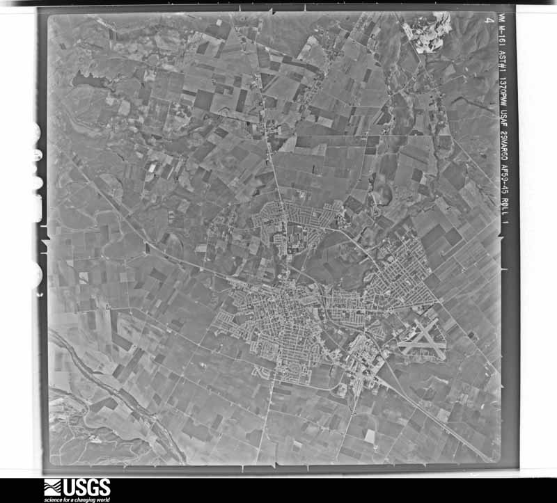 U.S. Geological Survey aerial photograph, 1960-04-02, scale 1:61600