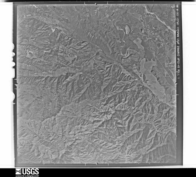 U.S. Geological Survey aerial photograph, 1960-04-02, scale 1:61600