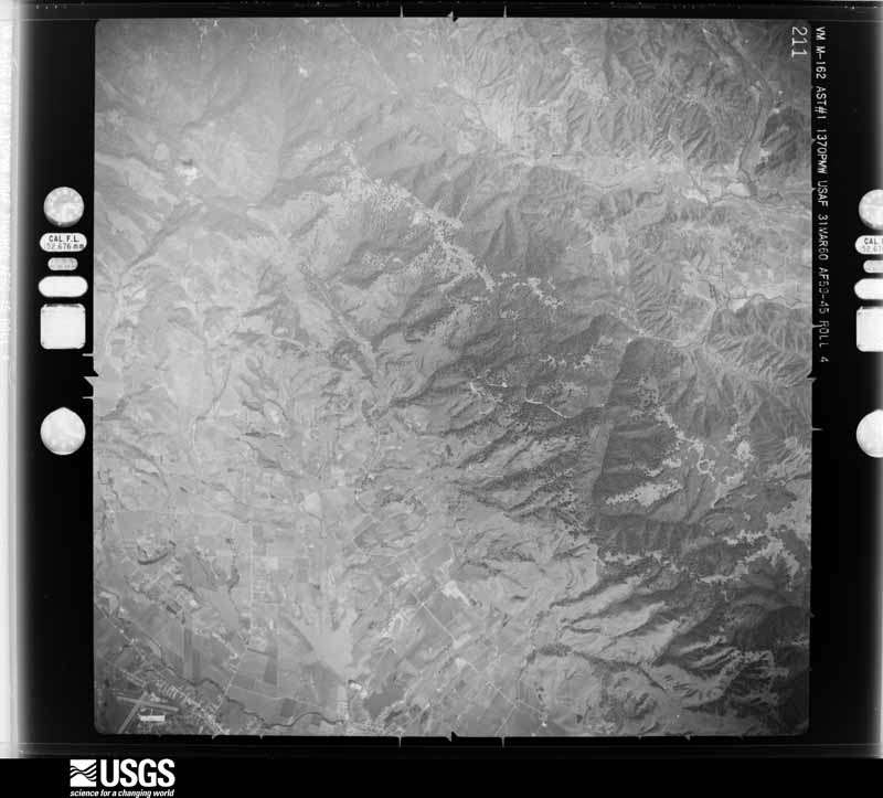 U.S. Geological Survey aerial photograph, 1960-04-02, scale 1:61600