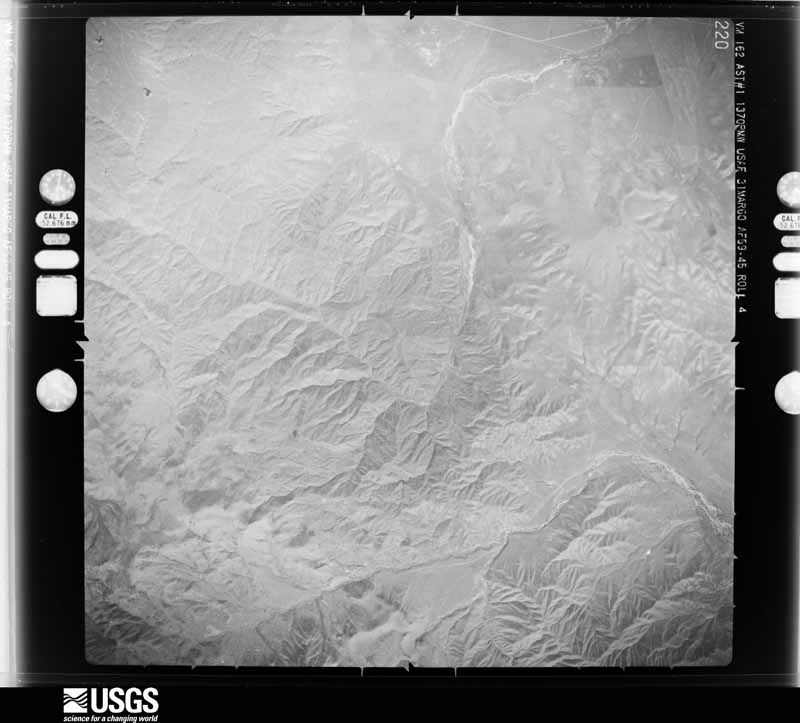 U.S. Geological Survey aerial photograph, 1960-04-02, scale 1:61600