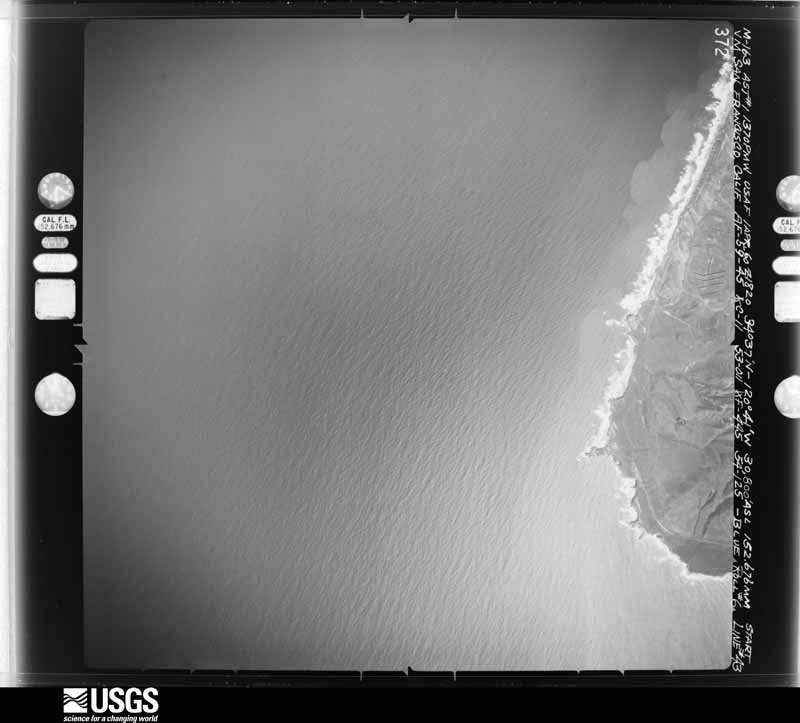 U.S. Geological Survey aerial photograph, 1960-04-01, scale 1:61600