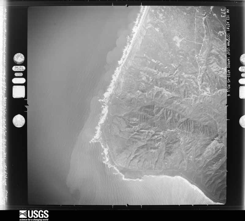U.S. Geological Survey aerial photograph, 1960-04-01, scale 1:61600