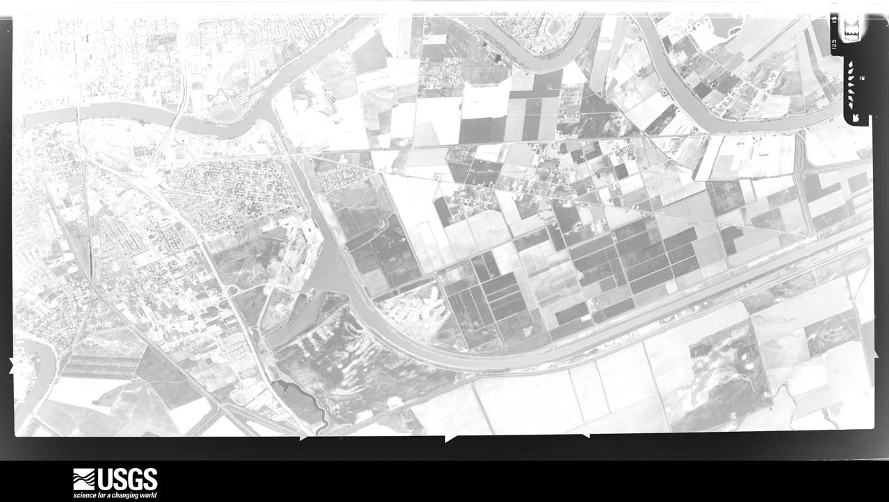 U.S. Geological Survey aerial photograph, 1966-04-22, scale 1:21666