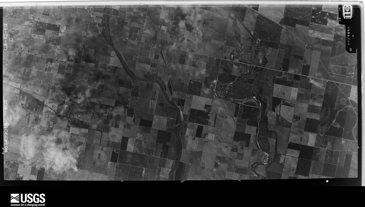 U.S. Geological Survey aerial photograph, 1969-03-12, scale 1:21670