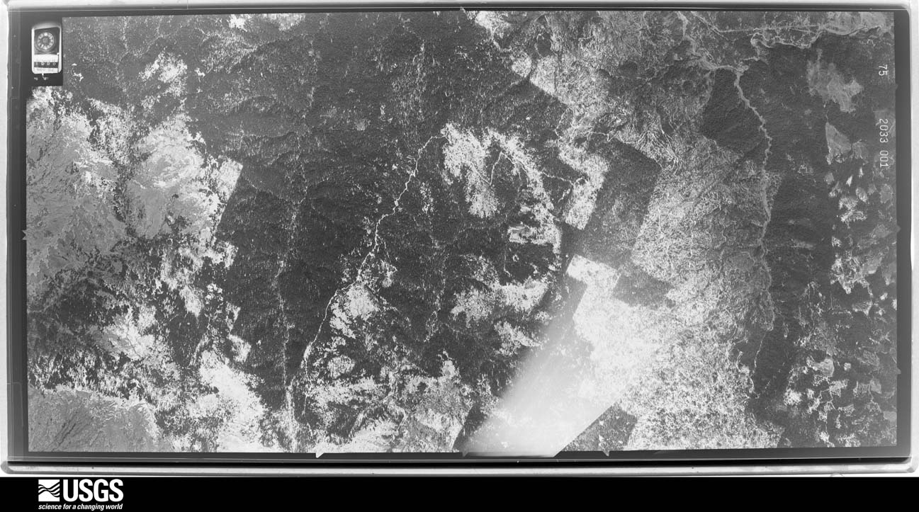 U.S. Geological Survey aerial photograph, 1975-04-11, scale 1:31000