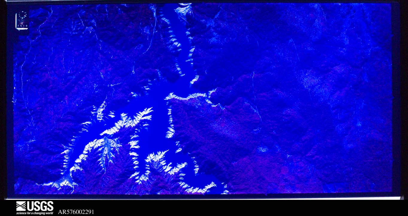 U.S. Geological Survey aerial photograph, 1976-01-16, scale 1:30000