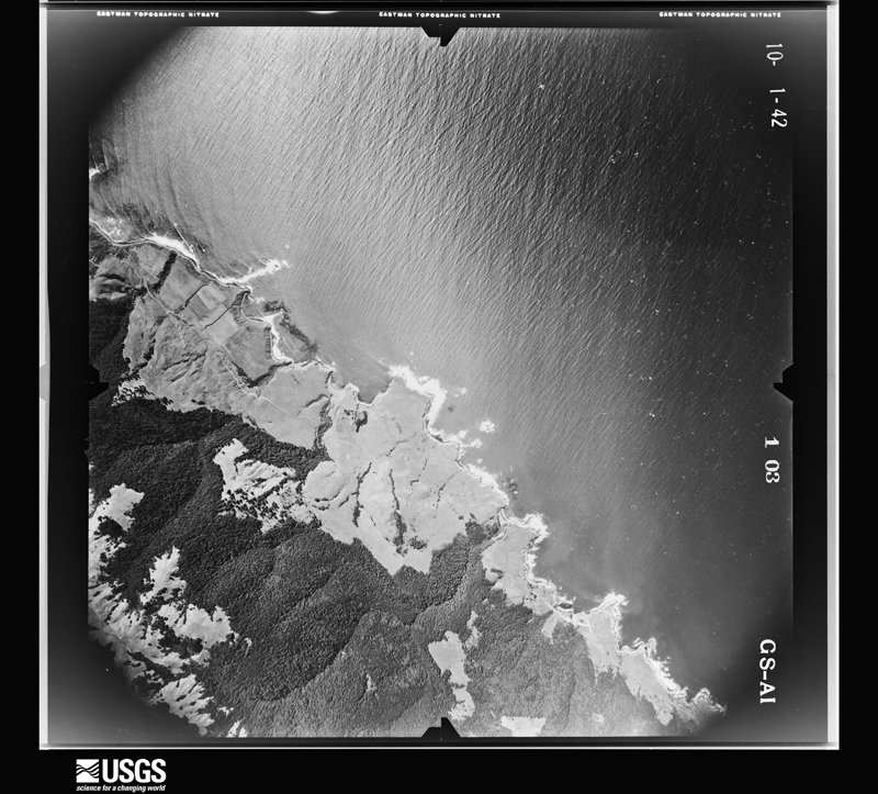 U.S. Geological Survey aerial photograph, 1942-10-01, scale 1:27200