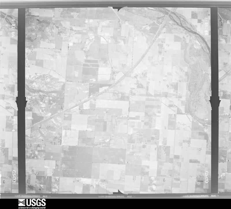 U.S. Geological Survey aerial photograph, 1946-04-21, scale 1:20000