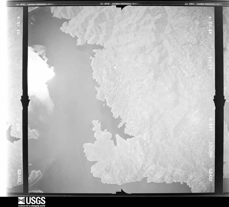 U.S. Geological Survey aerial photograph, 1946-04-01, scale 1:20000