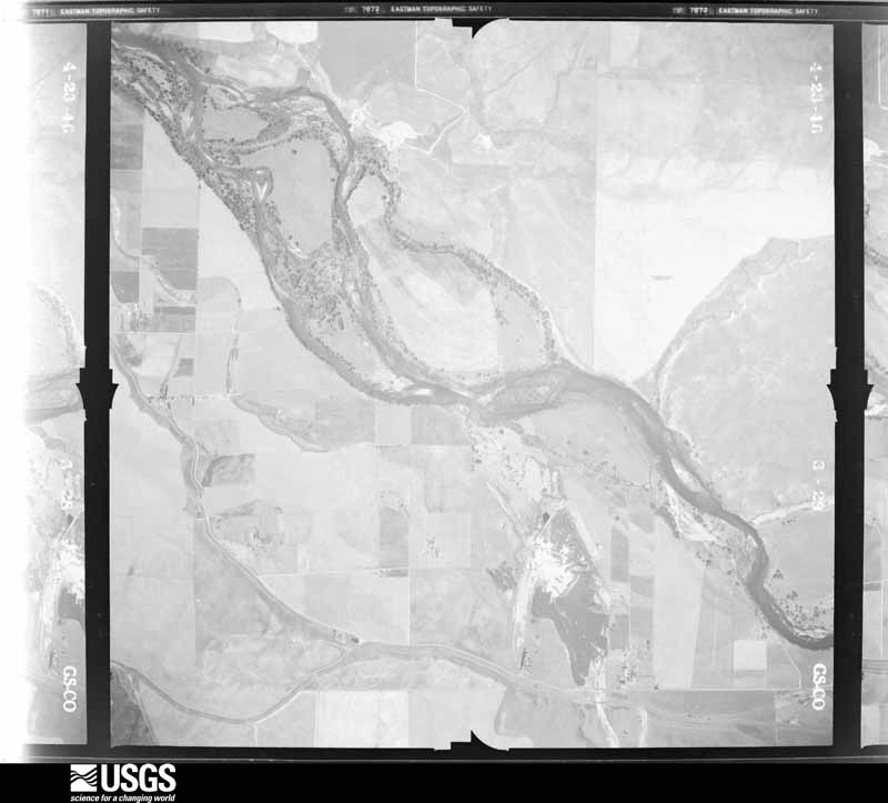 U.S. Geological Survey aerial photograph, 1946-04-01, scale 1:20000