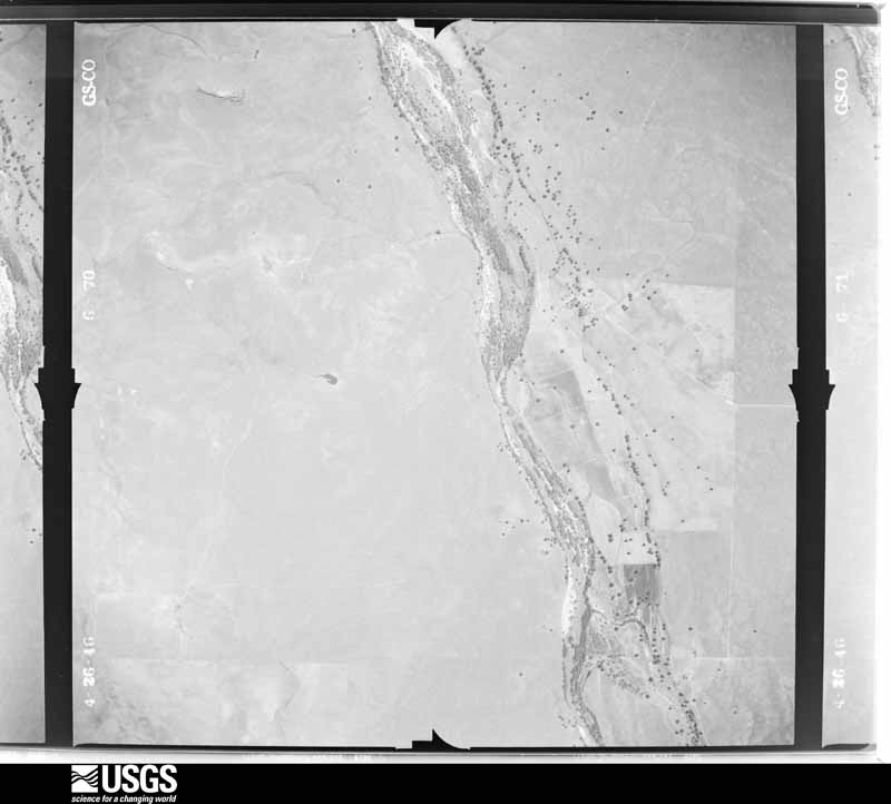 U.S. Geological Survey aerial photograph, 1946-04-01, scale 1:20000