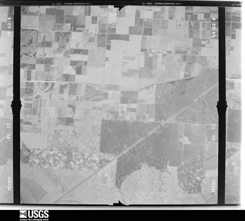 U.S. Geological Survey aerial photograph, 1946-04-01, scale 1:20000