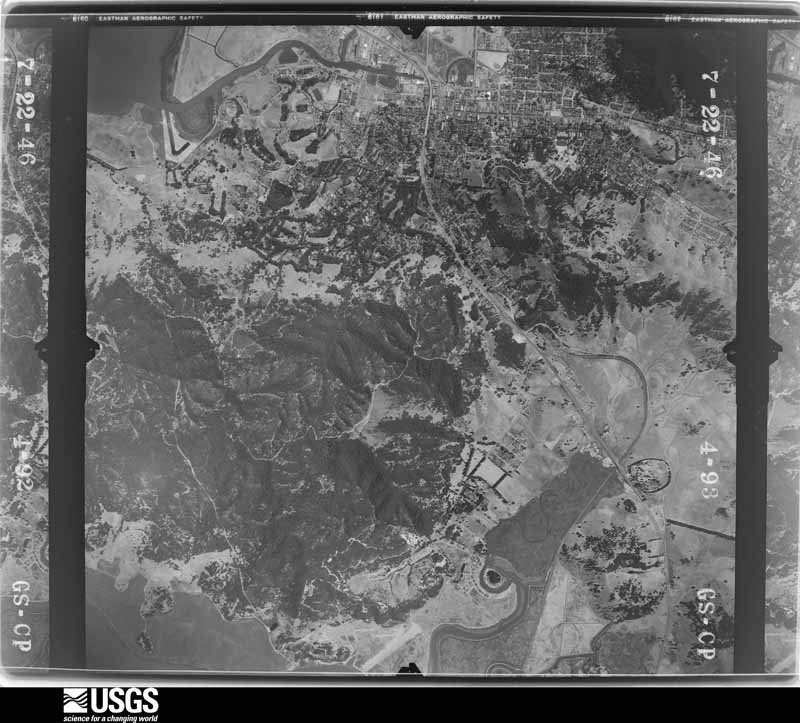 U.S. Geological Survey aerial photograph, 1946-10-28, scale 1:23600
