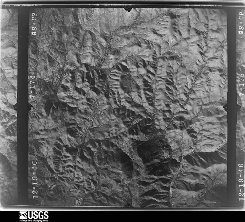 U.S. Geological Survey aerial photograph, 1946-12-19, scale 1:23600