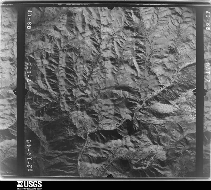 U.S. Geological Survey aerial photograph, 1946-12-19, scale 1:23600