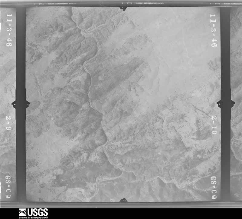 U.S. Geological Survey aerial photograph, 1946-11-27, scale 1:37400
