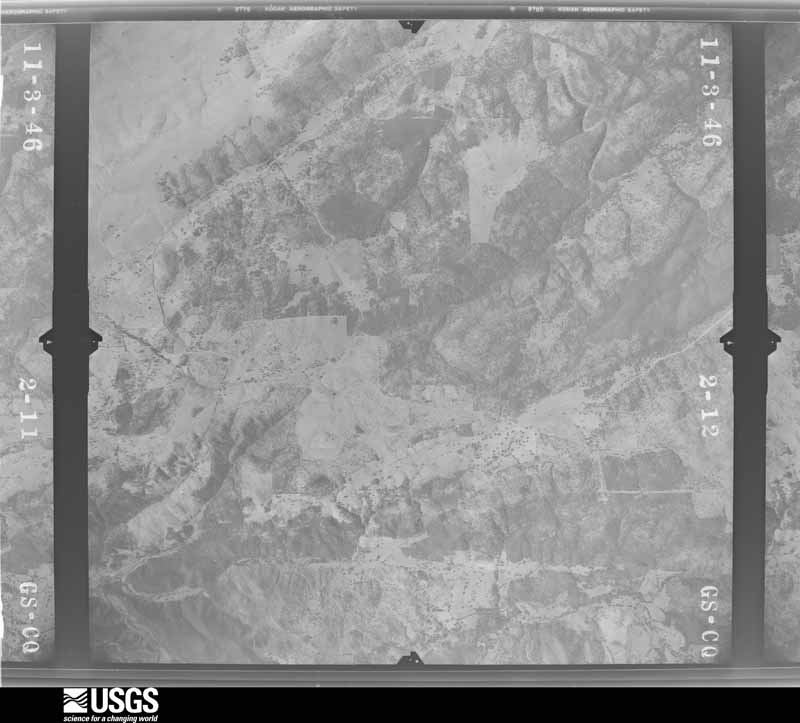U.S. Geological Survey aerial photograph, 1946-11-27, scale 1:37400
