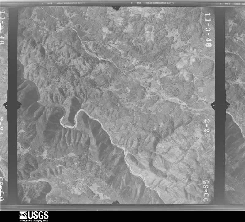 U.S. Geological Survey aerial photograph, 1946-11-27, scale 1:37400