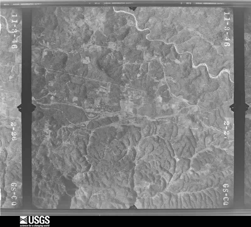 U.S. Geological Survey aerial photograph, 1946-11-27, scale 1:37400