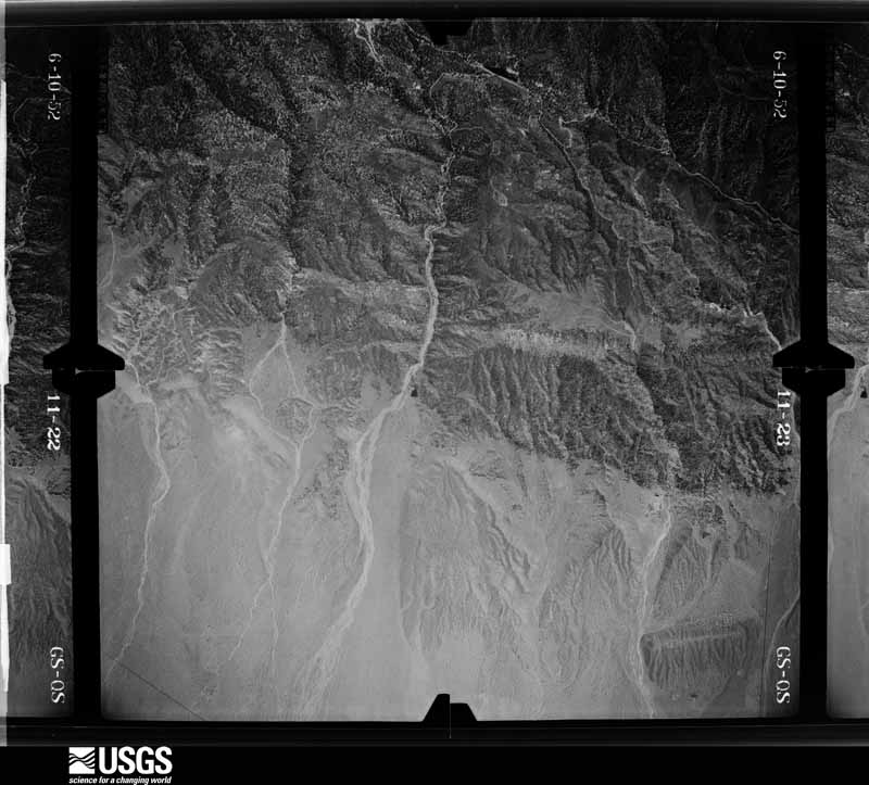 U.S. Geological Survey aerial photograph, 1952-06-01, scale 1:37400