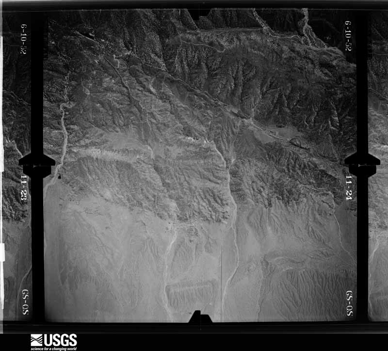 U.S. Geological Survey aerial photograph, 1952-06-01, scale 1:37400