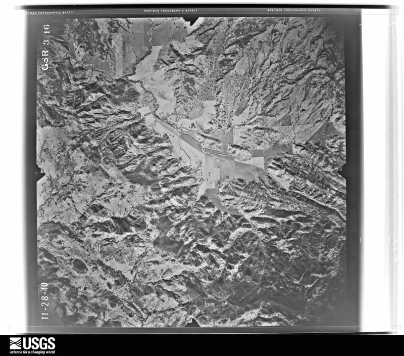 U.S. Geological Survey aerial photograph, 1940-11-28, scale 1:34680