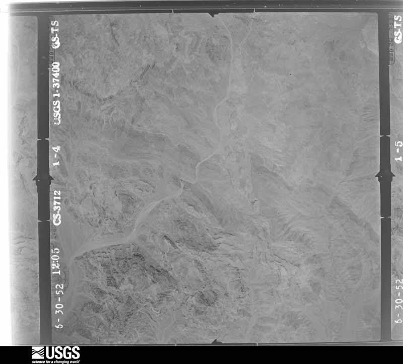 U.S. Geological Survey aerial photograph, 1952-06-15, scale 1:37400