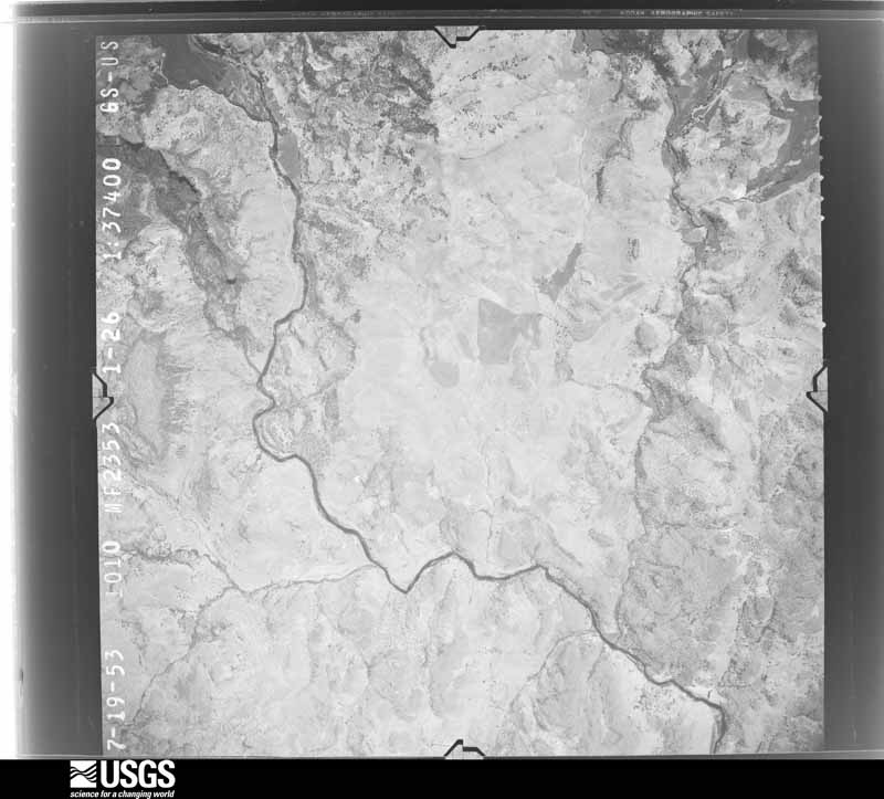 U.S. Geological Survey aerial photograph, 1953-07-01, scale 1:37400