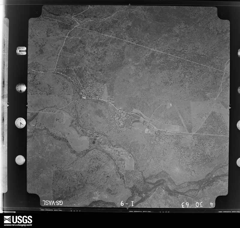 U.S. Geological Survey aerial photograph, 1963-04-30, scale 1:20000
