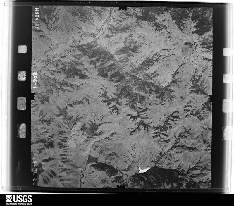 U.S. Geological Survey aerial photograph, 1967-08-31, scale 1:34000
