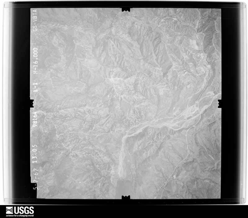 U.S. Geological Survey aerial photograph, 1967-06-01, scale 1:32000